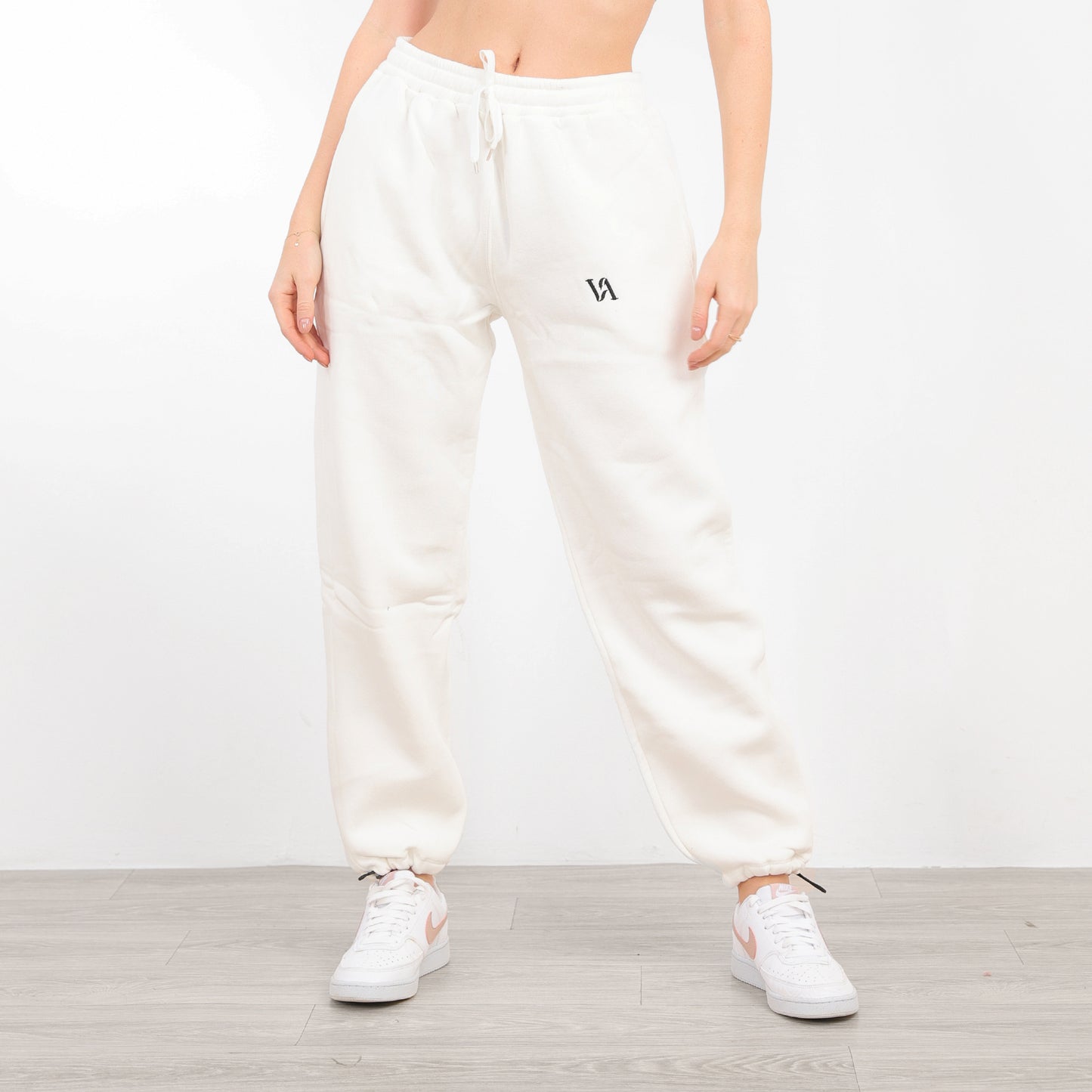 VA Fleece White sweatpants